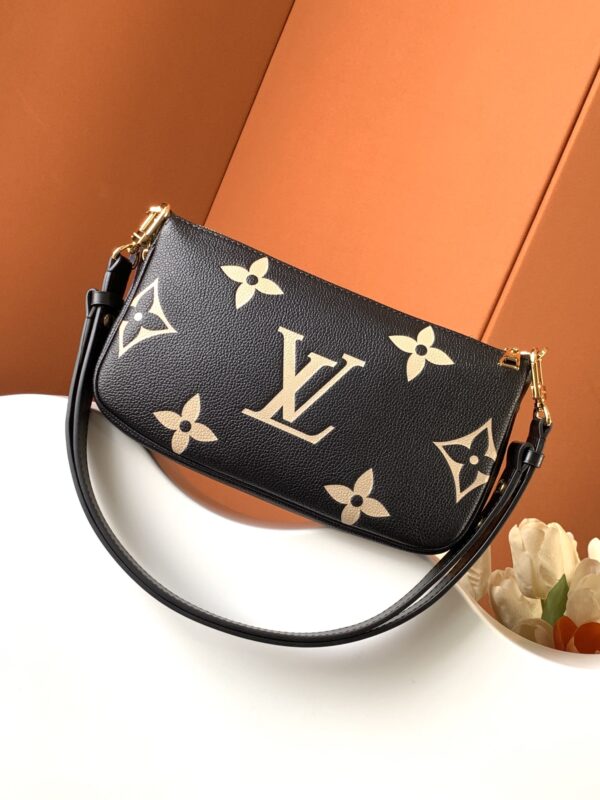 Louis Vuitton Multi Patochette Accessoires Crossbody Bag - Black - Image 4