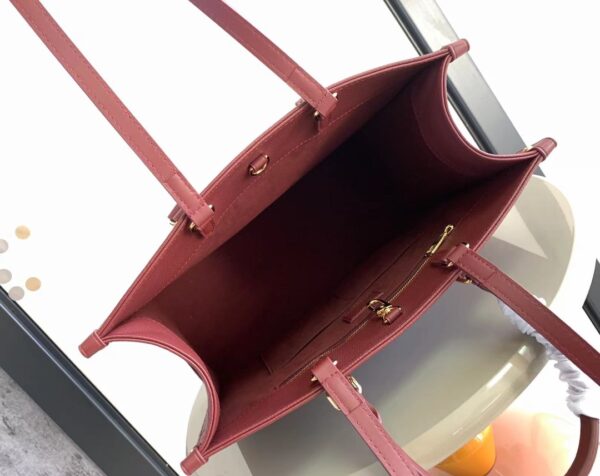 Louis Vuitton ONTHEGO Handbag - Image 2