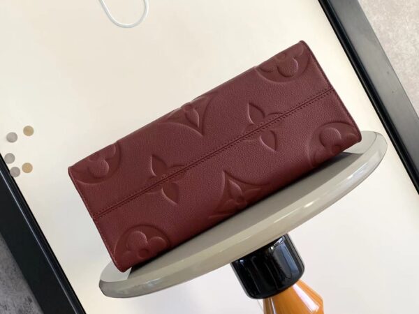 Louis Vuitton ONTHEGO Handbag - Image 3